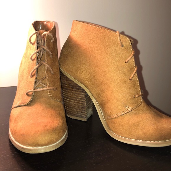 CALL IT SPRING high heeled boots - Picture 3 of 3